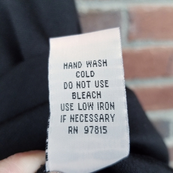 AA Studio Dress 10P Petite‎ Fit & Flare Magenta & Black Lace Gothic Cosplay - Picture 4 of 9